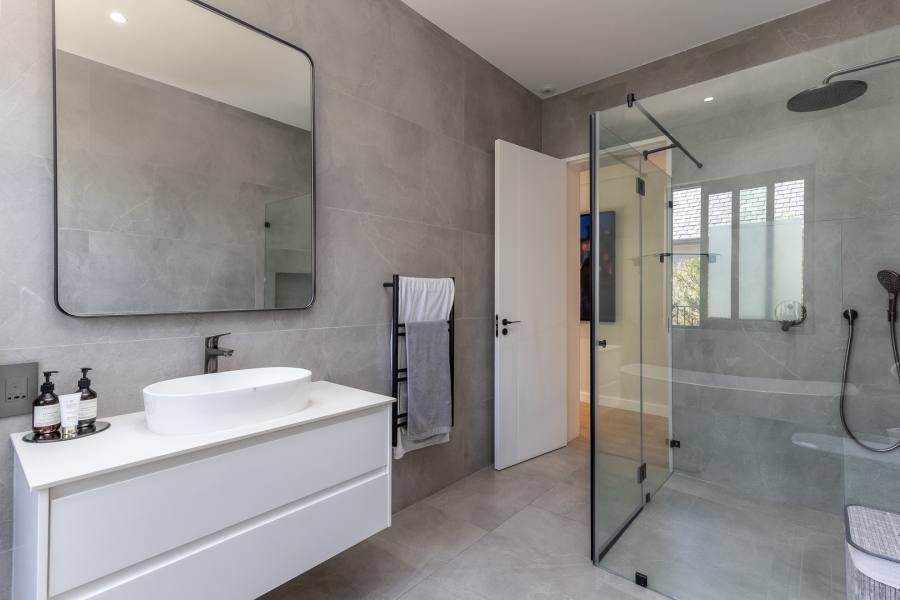 4 Bedroom Property for Sale in Pearl Valley at Val de Vie Western Cape